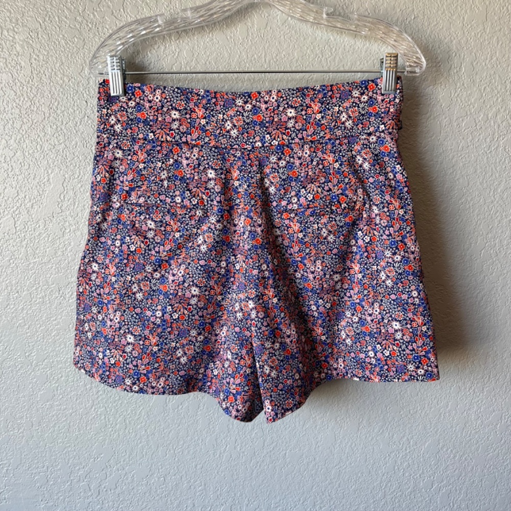 J.Crew Liberty of London Tana Lawn Floral Tie Waist Shorts Size 8 - Picture 5 of 14
